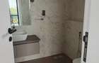 5 Bed Townhouse with En Suite at Lavington - 12