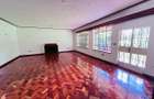 5 Bed House with En Suite in Runda - 17