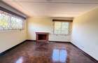 5 Bed Townhouse with En Suite in Lavington - 17