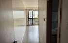 3 Bed Apartment with En Suite in Riverside - 11