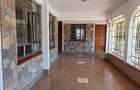6 Bed House with En Suite at Off Redhill Dr - 6