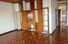 7 Bed House with En Suite in Nyari - 16