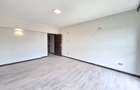 2 Bed Apartment with En Suite at Riverside Drive - 16