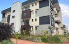 4 Bed Apartment with En Suite in Rosslyn - 9