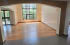 5 Bed Townhouse with En Suite at Lavington Green - 10
