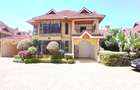 5 Bed Townhouse with En Suite at Lavington - 1
