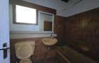4 Bed House with En Suite at Lake View - 9