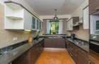 4 Bed Townhouse with En Suite in Westlands Area - 18