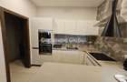 Furnished 2 Bed Apartment with En Suite in Spring Valley - 3