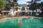 6 Bed House with En Suite in Nyari - 1