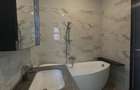 3 Bed Apartment with En Suite in Riverside - 9