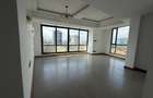3 Bed Apartment with En Suite in Riverside - 13