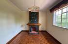 5 Bed House with En Suite in Runda - 16