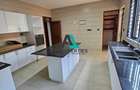 5 Bed Townhouse with En Suite in Lavington - 18