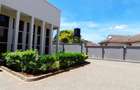 5 Bed Townhouse with En Suite at Lavington - 5