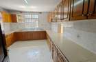 5 Bed Townhouse with En Suite in Lavington - 6