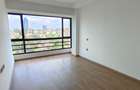 3 Bed Apartment with En Suite in Riverside - 9