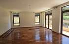 5 Bed Townhouse with En Suite at Lavington Off Convent Drive - 19