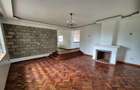 4 Bed House with En Suite in Runda - 6