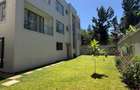 6 Bed Townhouse with En Suite at Lavington Green - 1