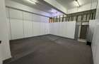 450 ft² Commercial Property with Service Charge Included at Baricho Road - 2