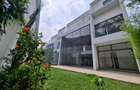 5 Bed Townhouse with En Suite in Lavington - 13