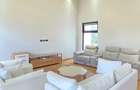 5 Bed Townhouse with En Suite in Lavington - 3