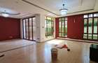4 Bed Townhouse with En Suite at Lavington - 4