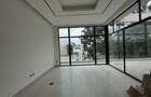 6 Bed Townhouse with En Suite in Lavington - 10