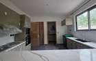 6 Bed Townhouse with En Suite in Lavington - 12