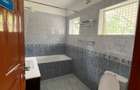 3 Bed House with En Suite in Lavington - 4