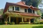 5 Bed House at Rosslyn Lone Tree - 2