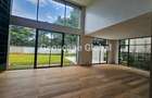 5 Bed House with En Suite in Runda - 2