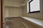 5 Bed Townhouse with En Suite at Lavington Green - 17