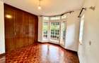 5 Bed Townhouse with En Suite at Off Red Hill Rd - 8