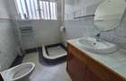5 Bed House with En Suite at Hardy Area - 20