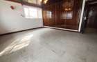 6 Bed House with En Suite in Garden Estate - 9