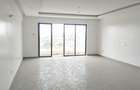 4 Bed Apartment with En Suite in Parklands - 1