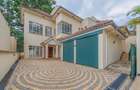 4 Bed Townhouse with En Suite at Kyuna - 1