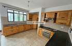 3 Bed Apartment with En Suite in Kilimani - 4