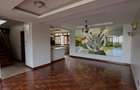 4 Bed Apartment with En Suite at Riverside Drive - 4