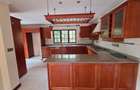 4 Bed House with En Suite in Ridgeways - 10