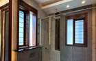 5 Bed House with En Suite in Runda - 16