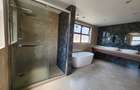 5 Bed Townhouse with En Suite in Lavington - 10