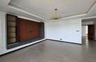 3 Bed Apartment with En Suite in Riverside - 3