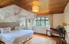 5 Bed House with En Suite in Runda - 15