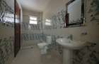 4 Bed Apartment with En Suite in Parklands - 5