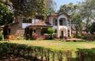 5 Bed Townhouse with En Suite in Runda - 1