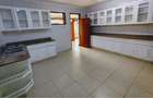 6 Bed House with En Suite in Nyari - 13