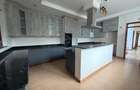 5 Bed House with En Suite at Mushroom Gardens - 4